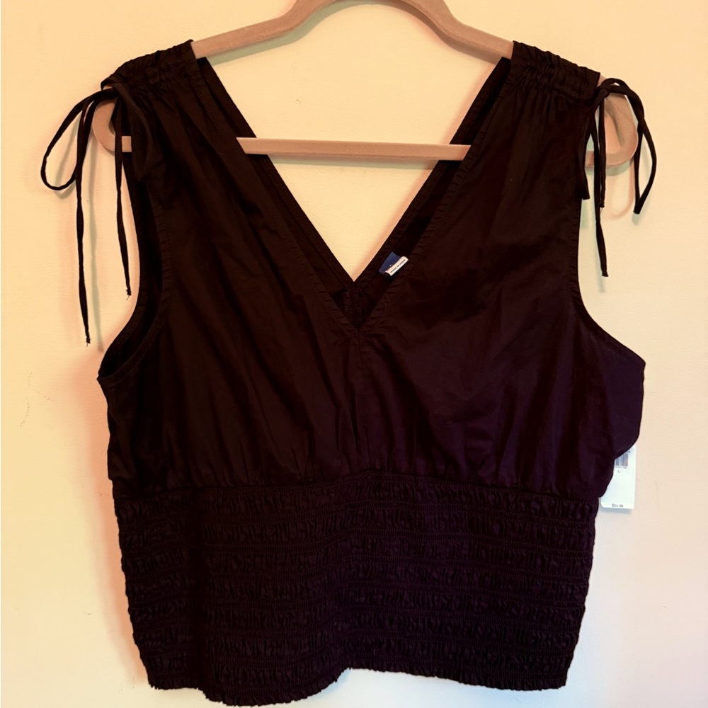 Old Navy Black V-Neck Linen Blend Blouse NWT.